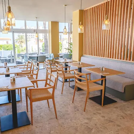 Coral Ocean View - Adults Only ホテル 4*