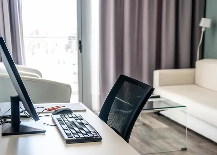 فندق Coral Ocean View - Adults Only