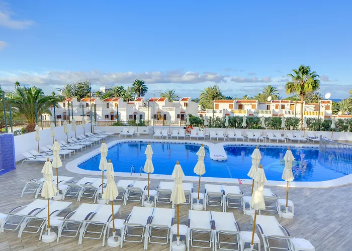 Hotel Coral Ocean View - Adults Only