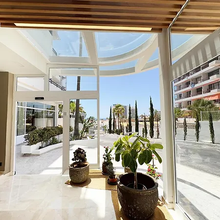 ホテル Coral Ocean View - Adults Only 4*