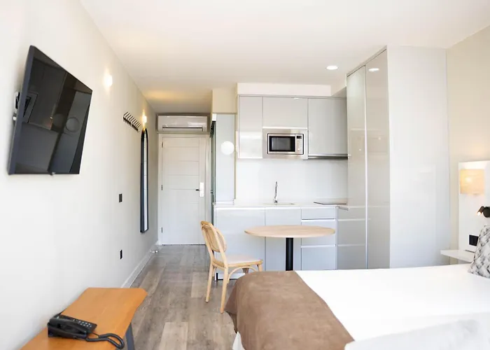 Ξενοδοχείο Coral Ocean View - Adults Only 4*